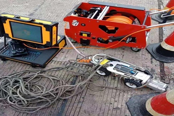 清丰CCTV管道检测机器人